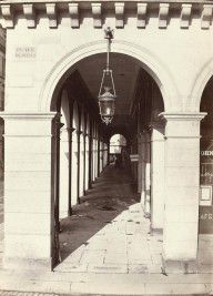 ZYMd-101412-Hanging Streetlight in the Arcades of the Rue de Rivoli 1870s